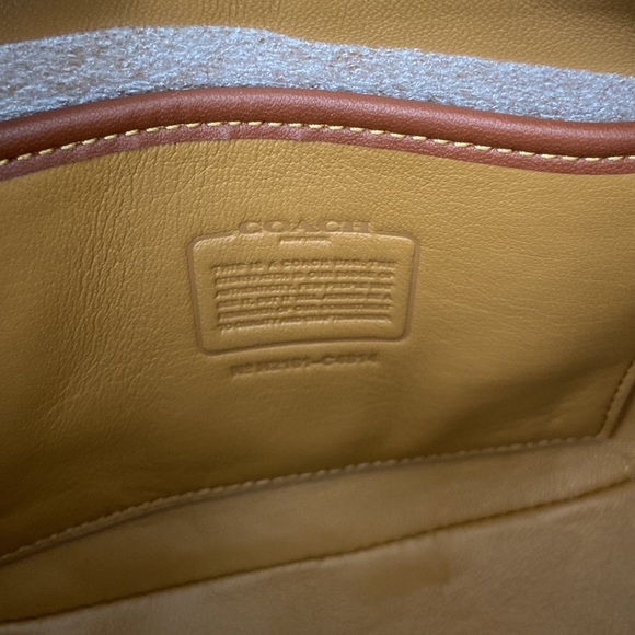 Coach Quilted Leather Camera Bag, Chalk/White, NWT - Picture 9 of 16